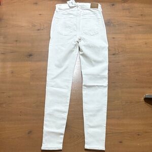 American Eagle Outfitters Cream Skinny Jeans
